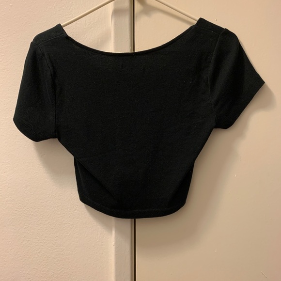 Basic Crop Top - Picture 3 of 3
